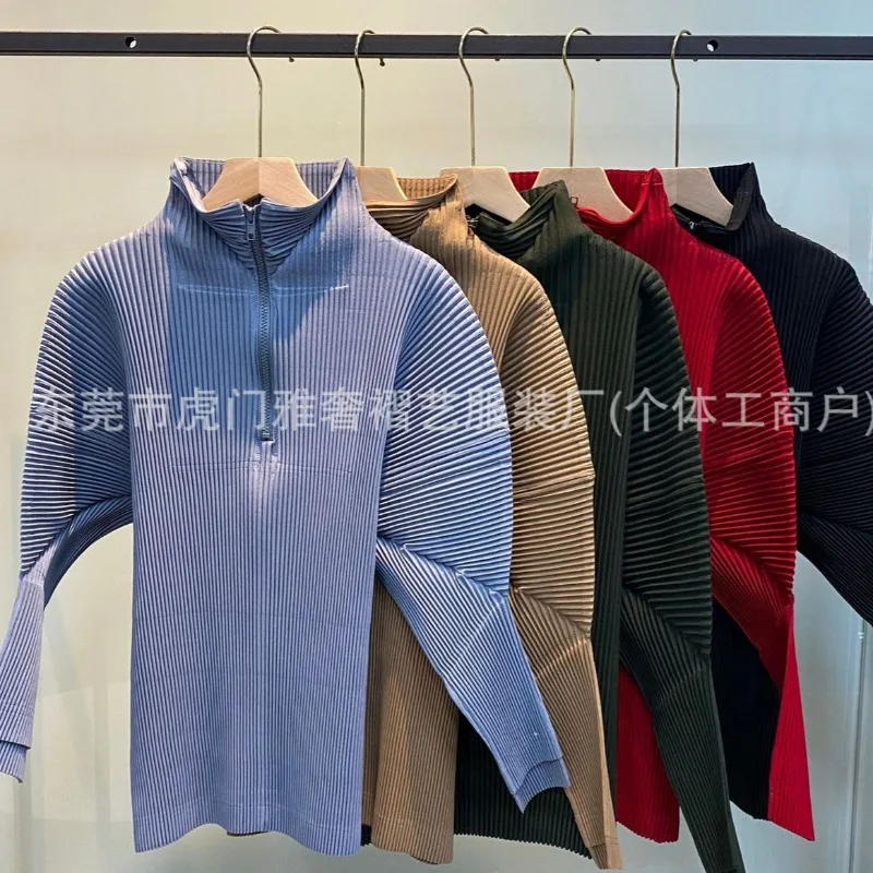 Miyake Pieghe 2025 Giappone e Corea del Sud Casual Colletto Polo Top Autunno Nuovo Colore Solido Zip a maniche lunghe Peplo Maglione Pieghe