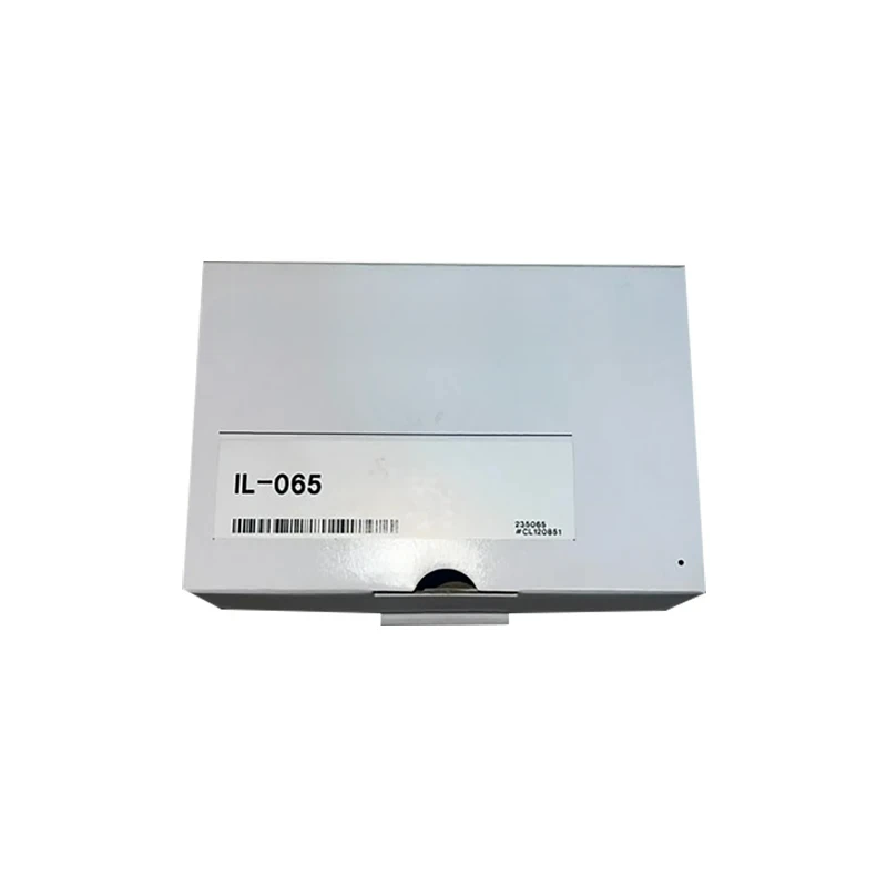 Keyence IL-065 Laser Sensor Photoelectric Switch Displacement Distance Measuring Amplifier IL-S065