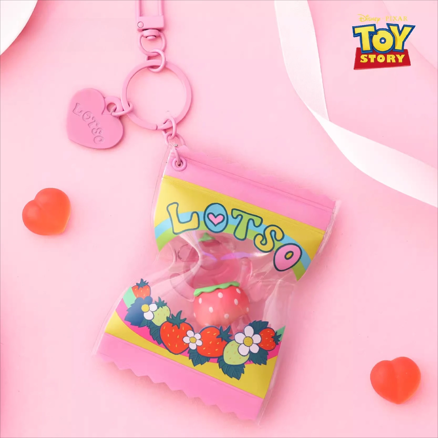 Disney pixar morango urso caixa cega, figuras colecionáveis temáticas doces, brinquedo história surpresa série aleatória conjunto de modelo colecionável