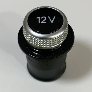 Isqueiro do carro decoração capa cromo chapeado isqueiro plug para audi a3 a4 a5 q2 q7 r8 8w0 919 311 12v 12 principais vendas rodas de ferro aro 15 - №3