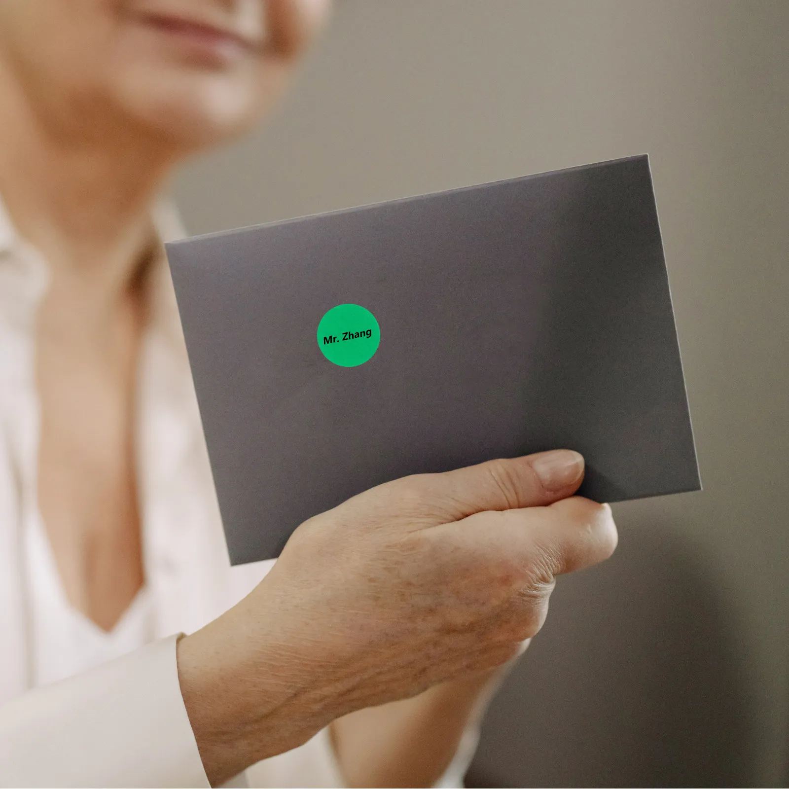 

720Pcs Round Colored Stickers Vibrant Self Adhesive Dot Labels for Labeling Scrapbooking Coding Paper Crafts Organization Use