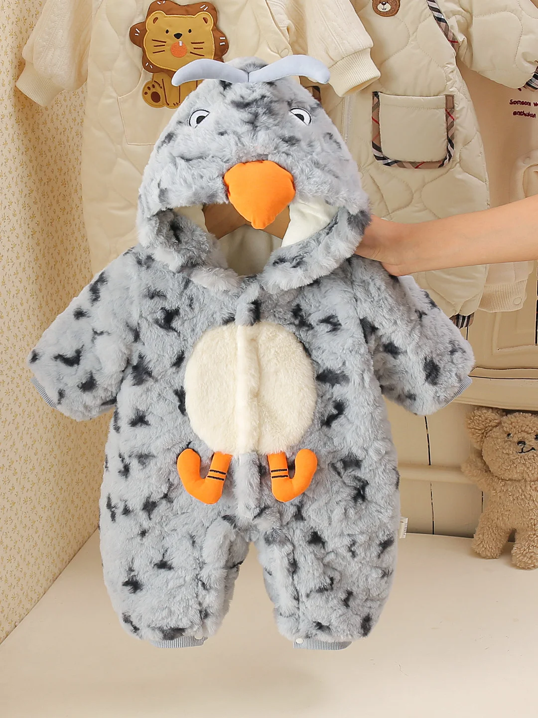 

Baby Winter Faion Casual Cartoon Onesie 2025 New Cute Boy Baby Cotton Rer Suit Infant Cling Suit Sweet Loose Fit