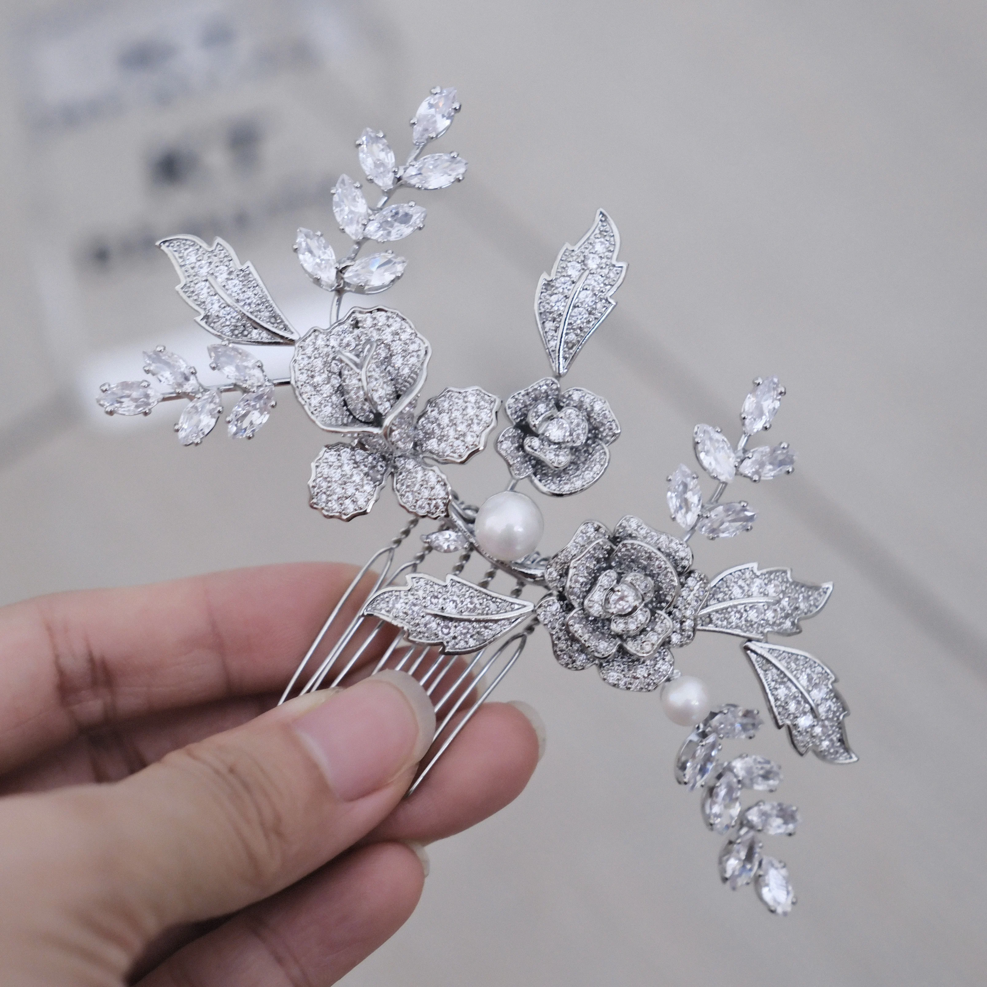 

Новинка 2025 года, повязки на голову Ktbeauty, медь, модная женская мода, Гуандун, прически, украшения для волос, заколка для волос в виде краба, новый список