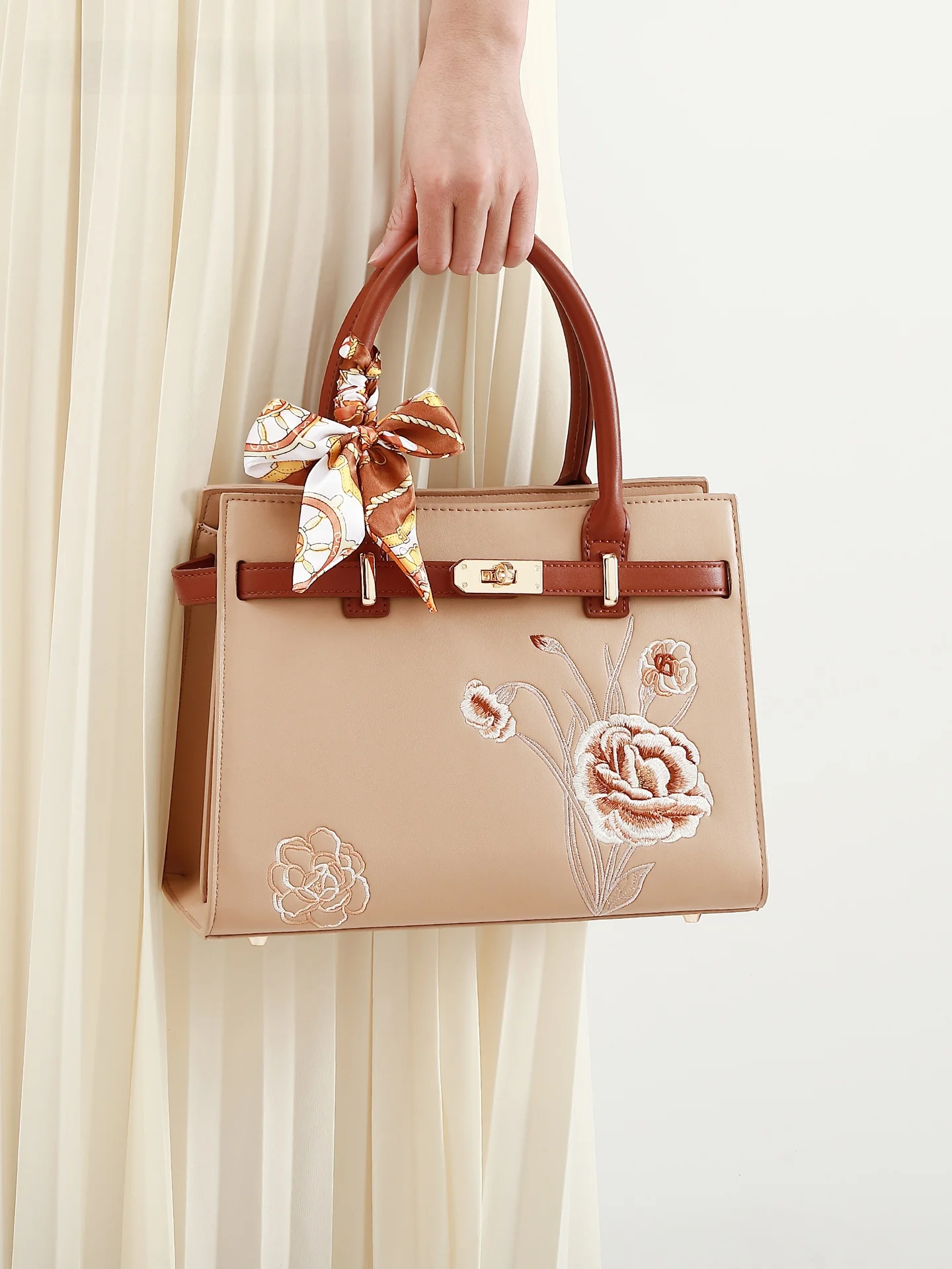 nouveau-sac-a-main-pratique-de-style-chinois-sac-bandouliere-pour-femmes-d'age-moyen-sac-a-bandouliere-en-cuir-pu-souple