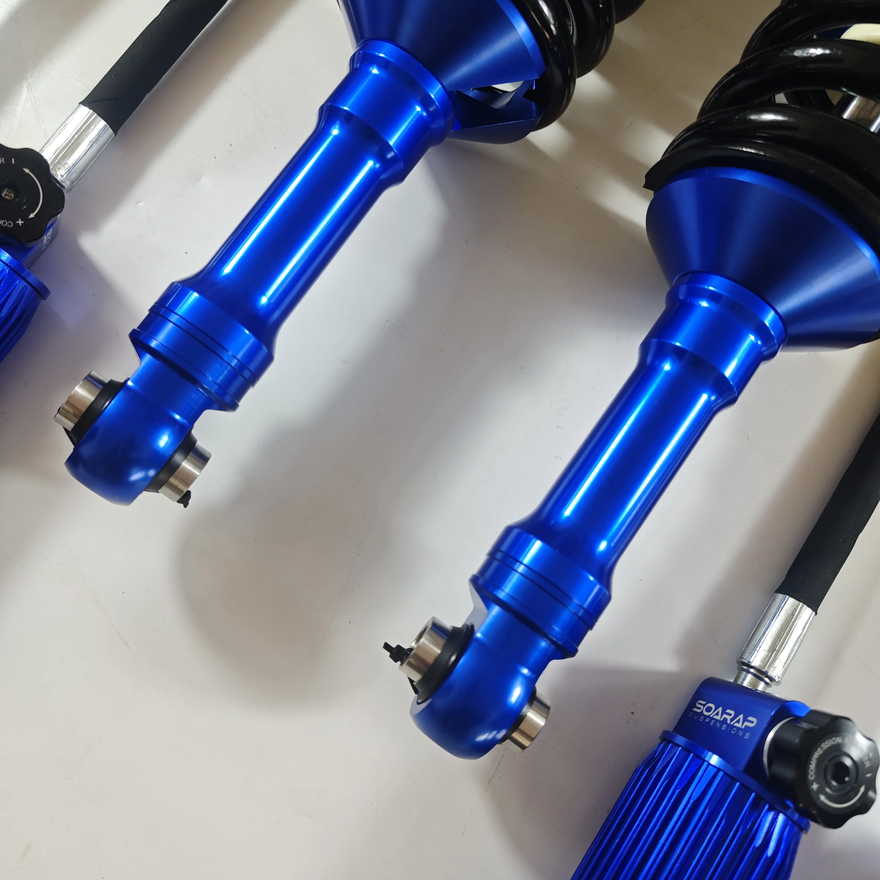 SOARAP High Quality Strong And Durable Car Rear Nitrogen Shock Absorbers For Triton L200