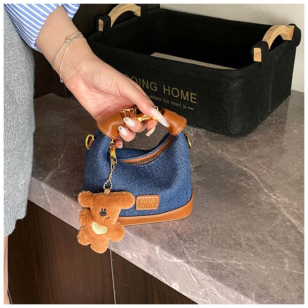 حقيبة كروس رائعة متعددة الأغراض من جلد البولي يوريثان بتصميم جديد كاجوال متعددة الأغراض حقيبة يد عصرية وشعبية حقيبة حمل صغيرة حقيبة زلابية