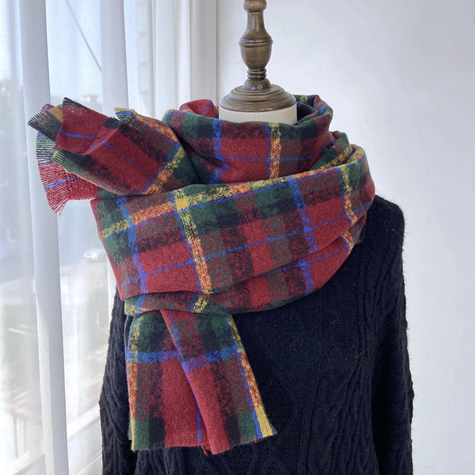 Classic Color Blocked Plaid Tassel Shawls Autumn And Winter Warm Scarfs For Women Imitation Cashmere Soft Comfortable Scarfs