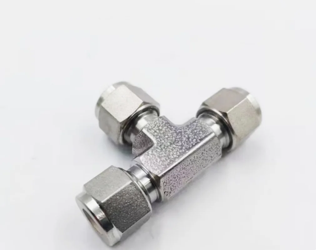 

Stainless steel tube fittings Joint Three Links，SS-6M0-3
