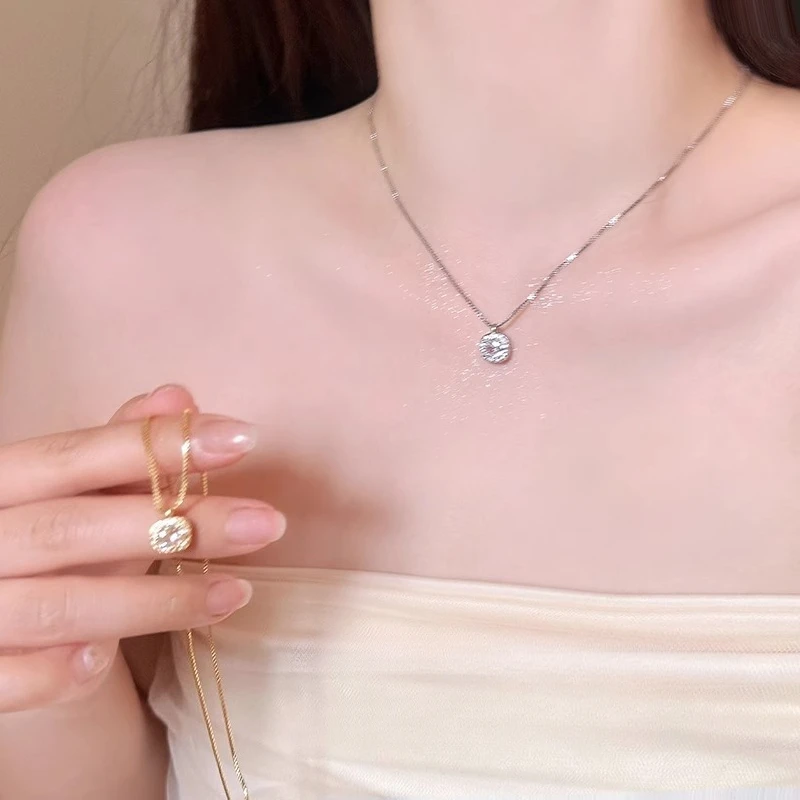 ペンダントネックレス レディース シンプル プレーンチェーン 鎖骨チェーン 気質 多用途 ネックレス アクセサリー