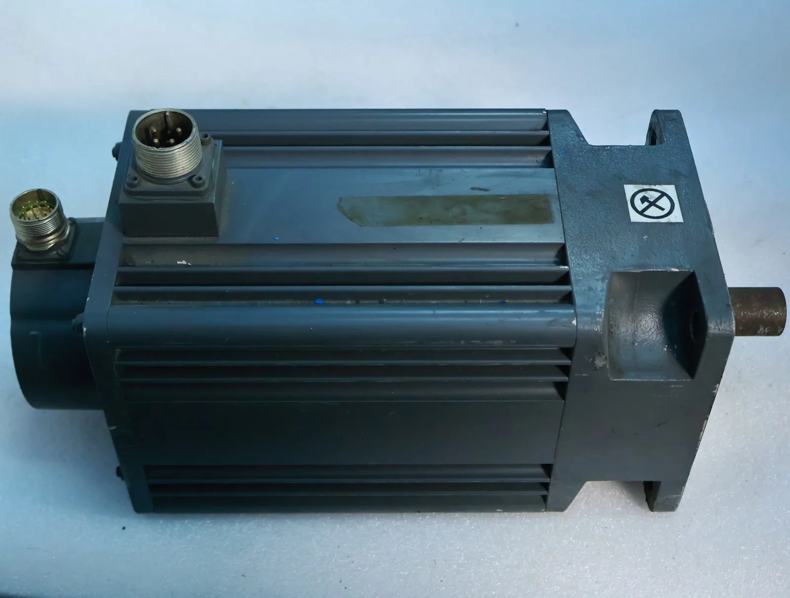 Used FXM53.30A.E1.110 For  FAGOR FXM53.30AE1.110 AC Servo Motor