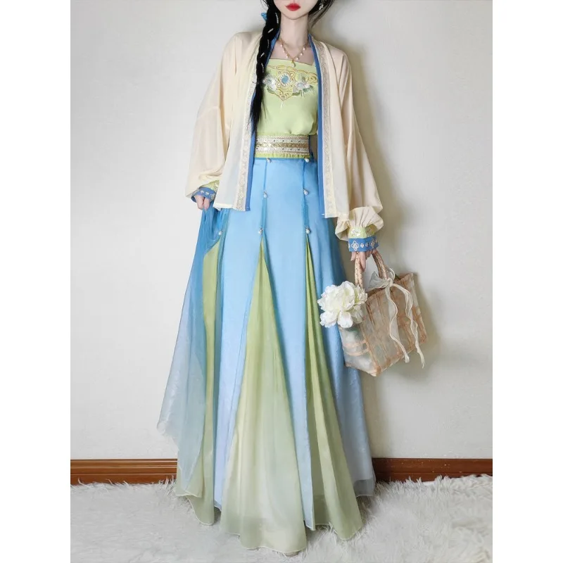 Song Dynasty improved three-pleated skirt daily national style Han elements spring and summer suit