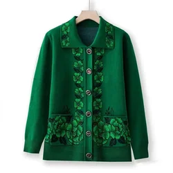 Cardigan lavorato a maglia nonna primavera autunno nuovo maglione cappotto verde colletto quadrato Cardigan manica lunga Top allentato per gli anziani