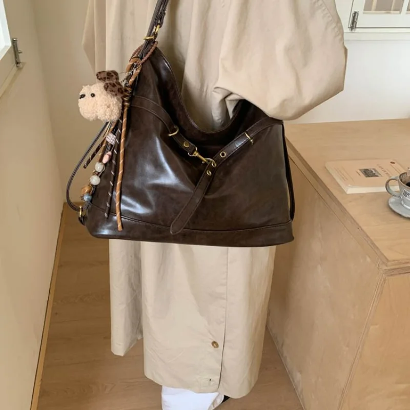 

Deluxe Women's Shoulder Bag Made Of Gully-Printed Leather Featuring Estonia Casual Elegant Lightweight Soft Look