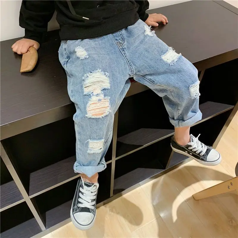 Spring and Autumn New Jeans Baby Girl Pant Baby Boy Trousers Clothes Solid Color Ripped Jeans Children\'s Clothing