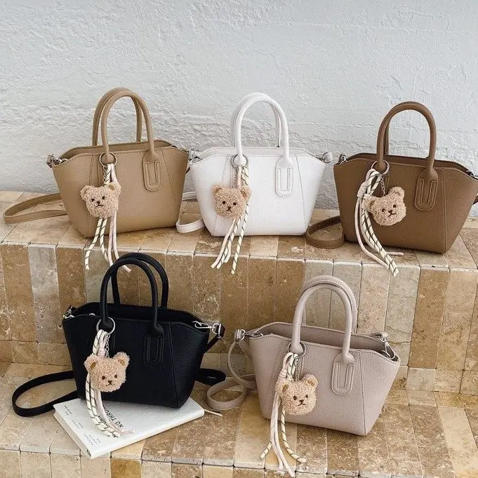 

Designer Elegant Diaper Bag Women's Luxury Crossbody Handbag Minimalist Leather Tote Vintage Fashion for Busy Lifestyles