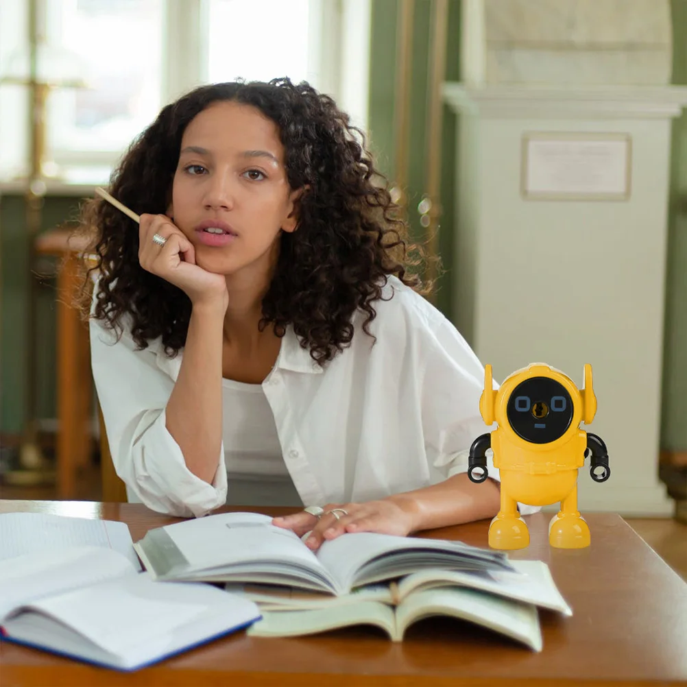 

Manual Pencil Sharpener Yellow Plastic Cartoon Design For Students School Office Portable Sharpener Children Lightweight