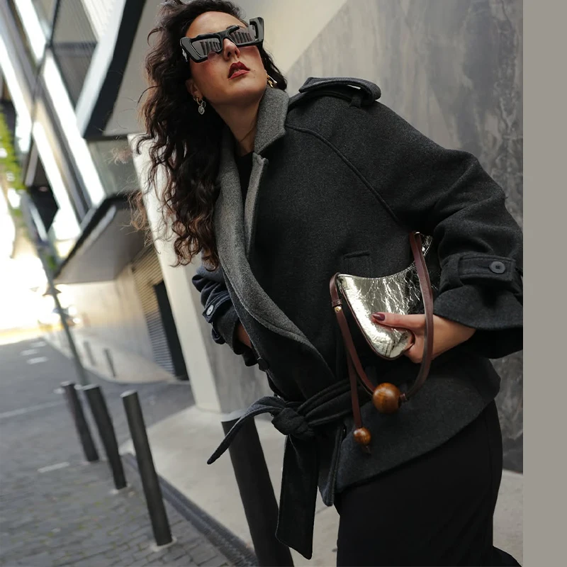 Damenmäntel mit Revers, Doppelreihig mit Gürtel, Kurze Wolljacken für den Herbst, Damen-Epauletten-Jacke mit Langen Ärmeln, Lose Passform, Neue Oberbekleidung – Detail 22