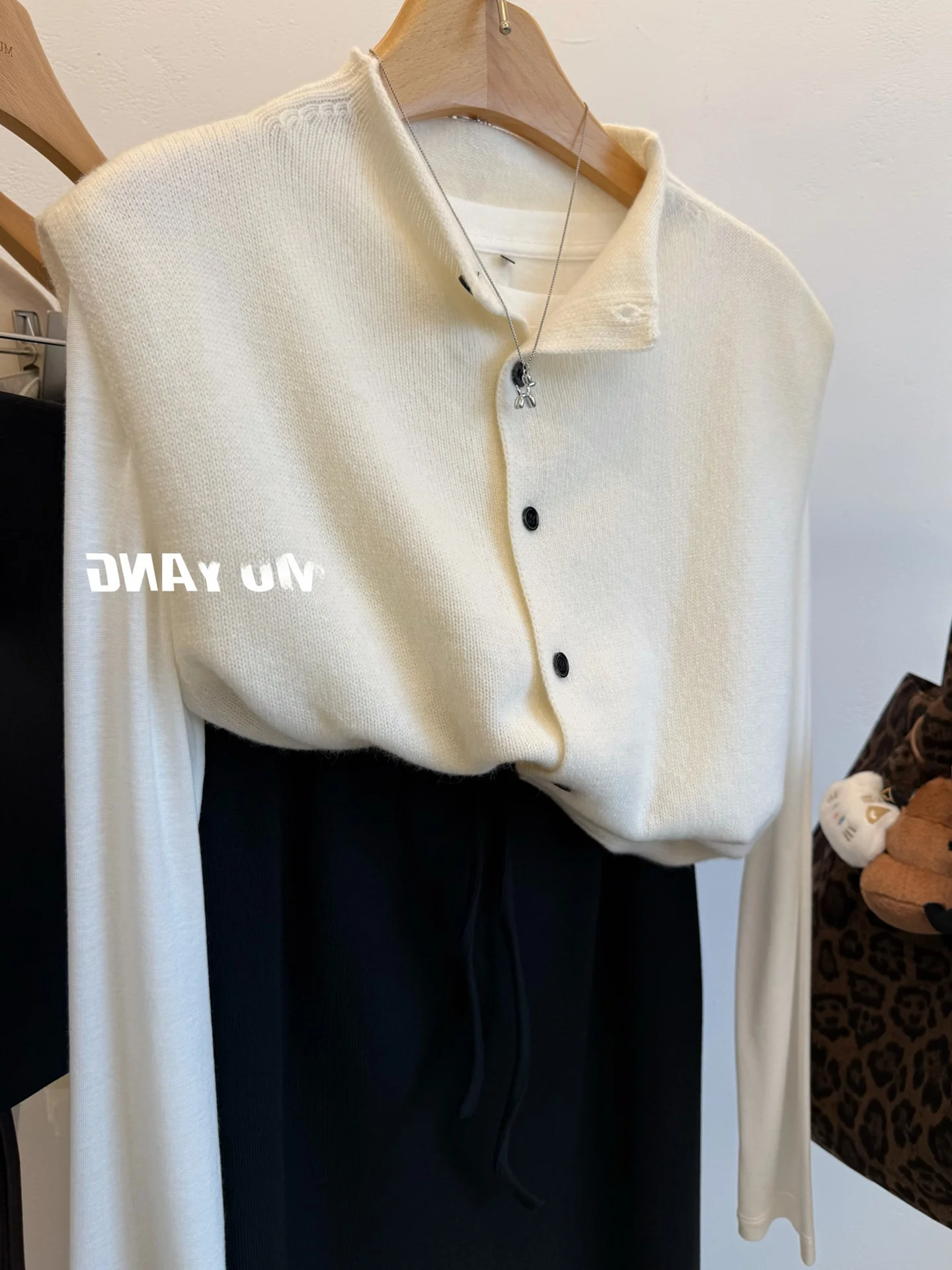 

Приятный для кожи вязаный жилет на одной пуговице, корейский ленивый топ, многослойный открытый кардиган для похудения, модная одежда для поездок на работу