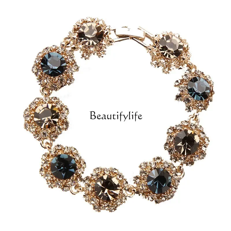 

Fashion Crystal Hand Jewelry Gift Bracelet Elegant Bracelet