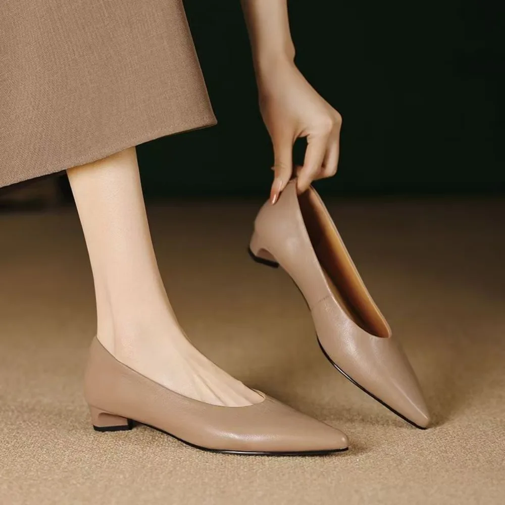 ​​2026 New Arrival Women's Low-Heel Pumps Black Leather Formal Shoes Slip-On Commuter Comfortable Mid-Heel Pumps