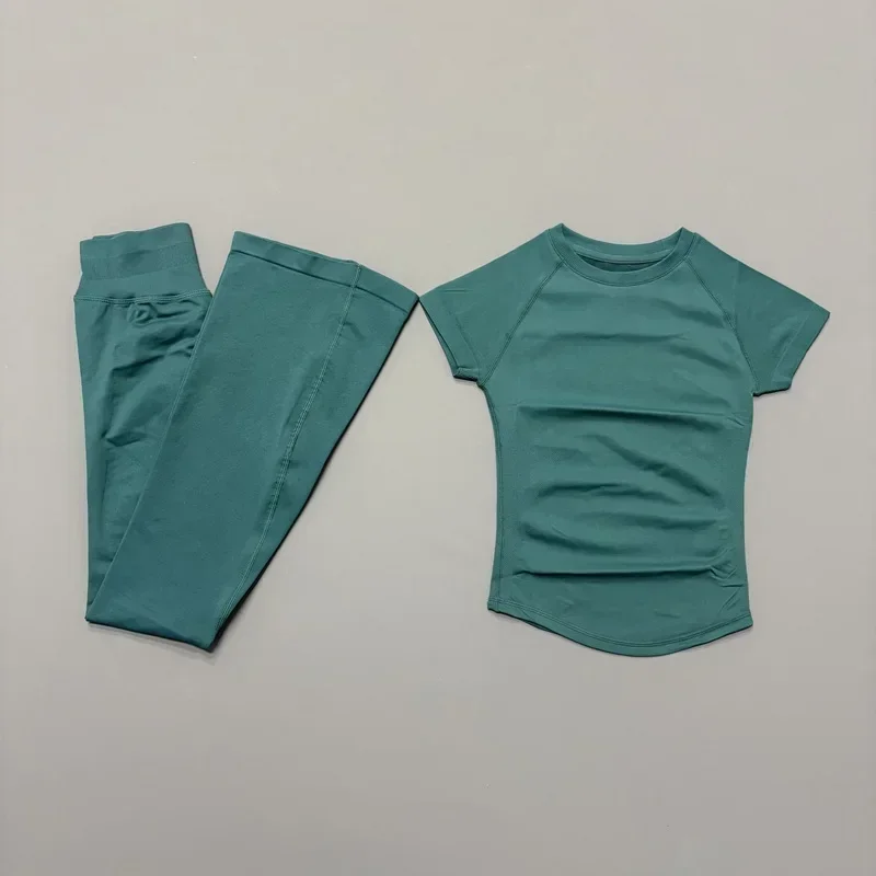 FlexAura 4-Piece Activewear Set S3ae5b6112c59416995357533f38d9f8fs