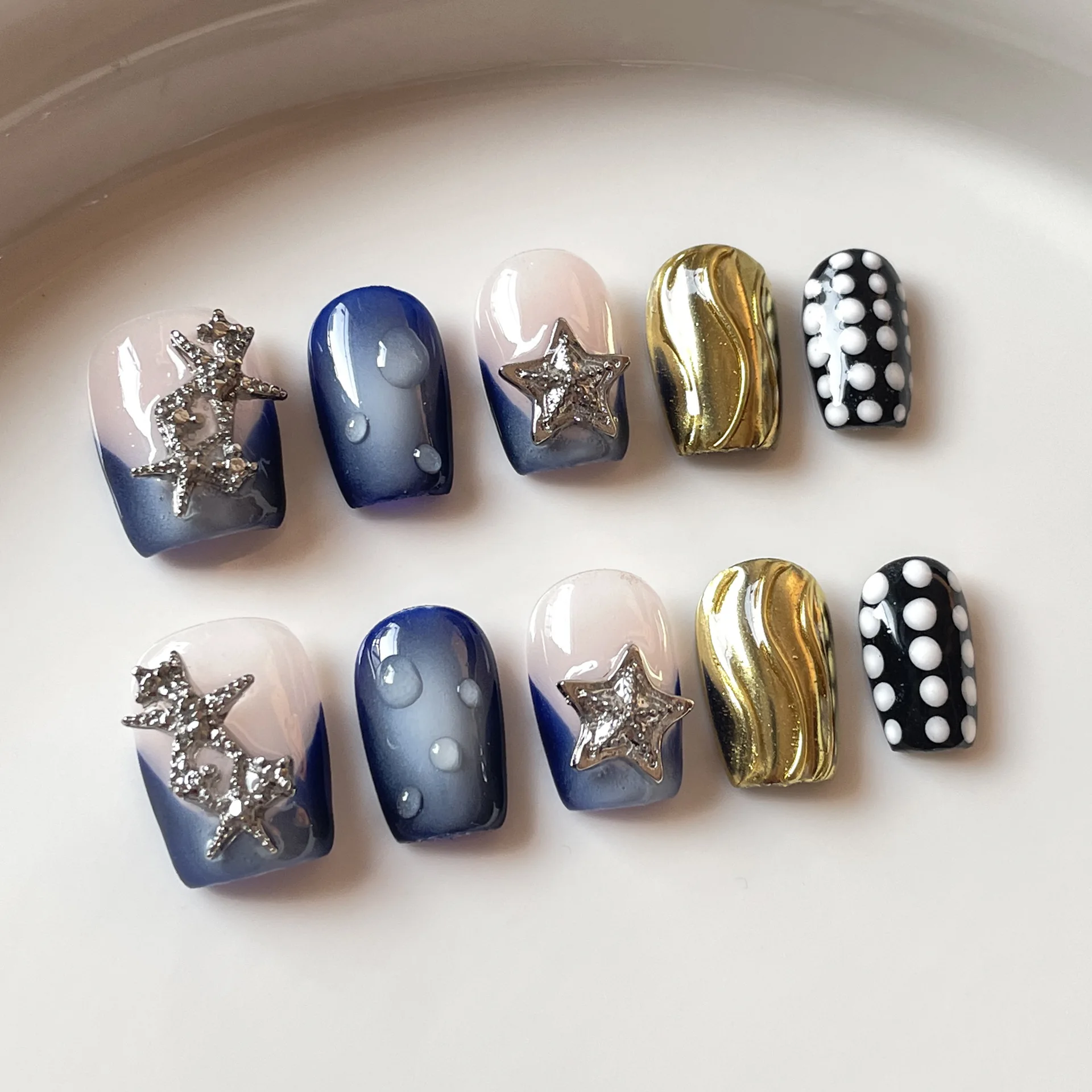 

10pcs Short Ballet Handmade Fake Nails Art Detachable Starfish Design Stick on Nail Tips Blue French Press on False Nails Sets