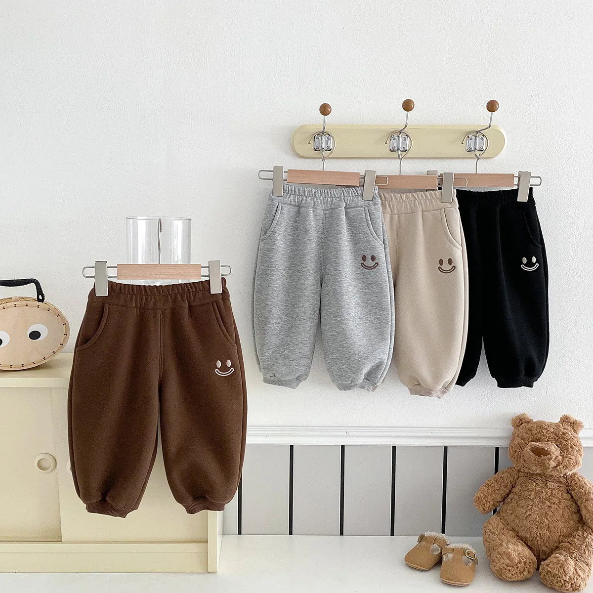 Baby Boys Winter Pants Versatile Plush Thick Warm Loose Toddler Boys Sport Pants Smiling Face Infant Boys Sweatshirts