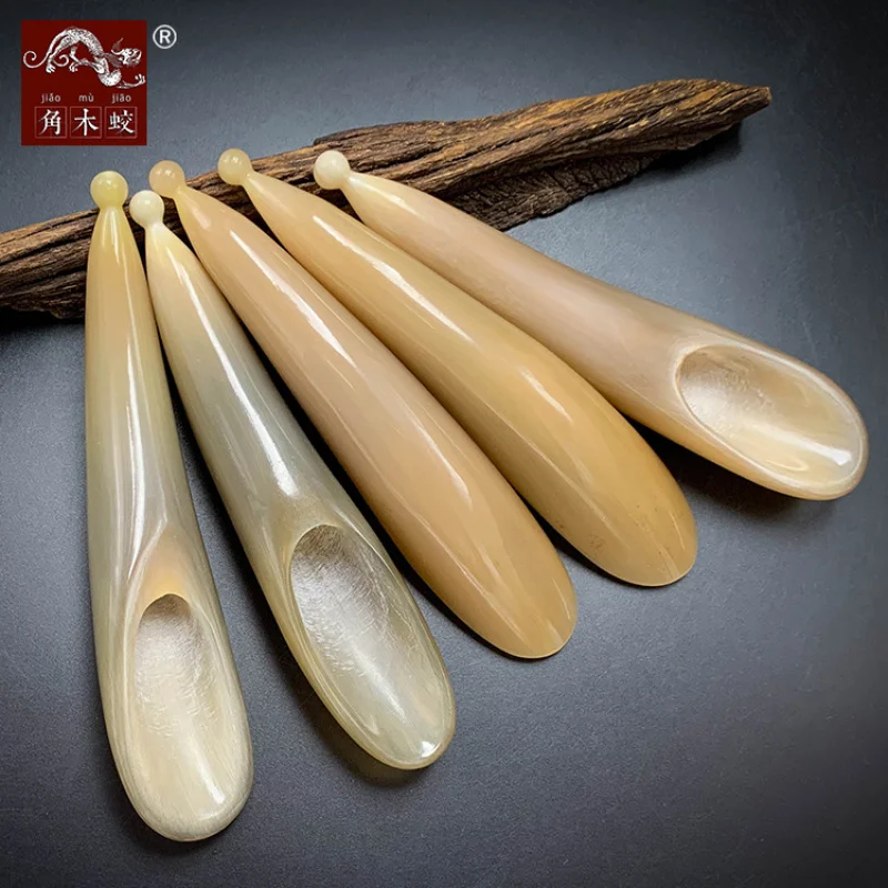 

Horned Yak Horn Scraping Rod for Massage Beauty, Acupoint Therapy Stick, Thick and Long