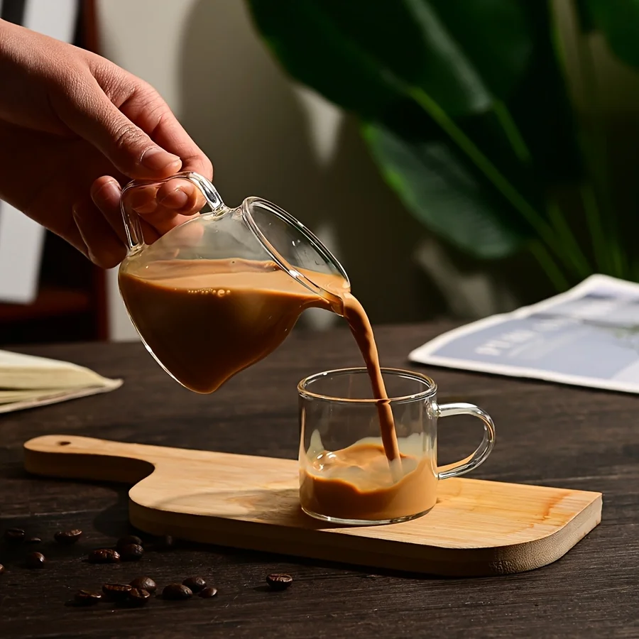 قطعتان من إبريق الحليب الزجاجي الصغير مع فوهة مائلة وآمنة للميكروويف، كوب قهوة قابل لإعادة الاستخدام للصلصات والعسل والشراب - مثالي للمنزل