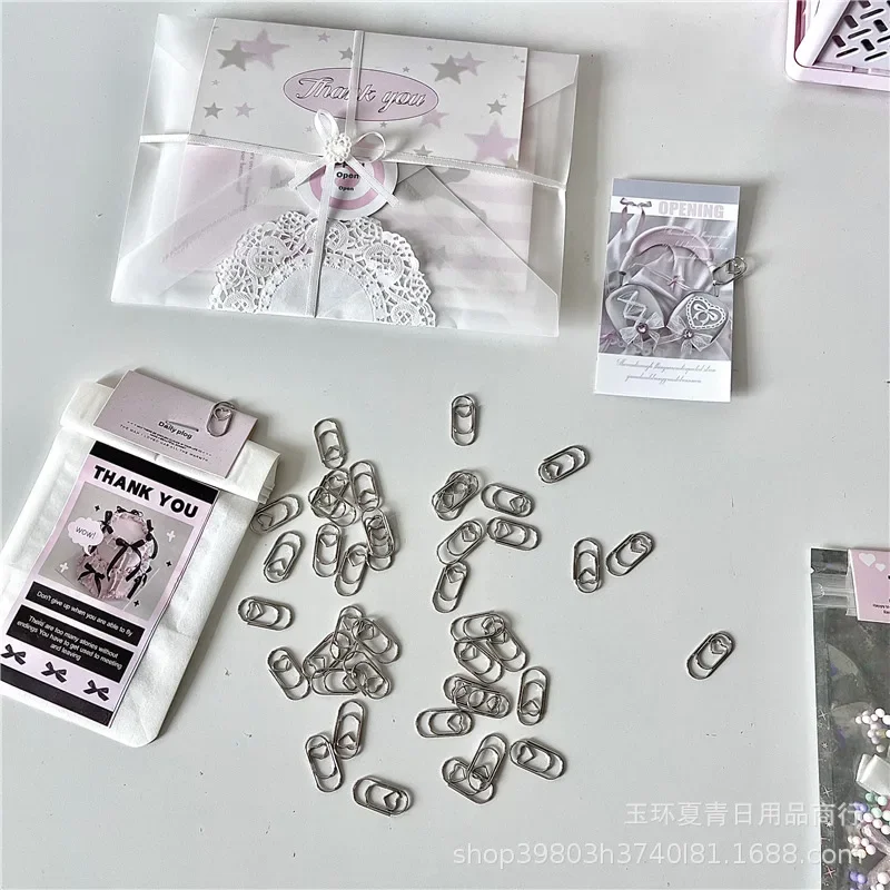 30Pcs Y2K Advanced Sense Silver Metal Heart Paper Clip Girl Kpop 3-inch Photo Card DIY Packing Folding Back Card Fixed Decor Pin