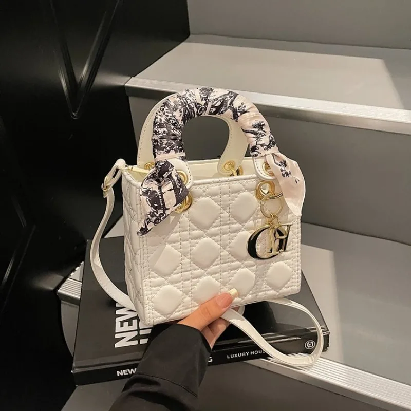 

Retro Shoulder Bag For Women Maillard Style Crossbody Bag Portable Fashion For School And Campus Life