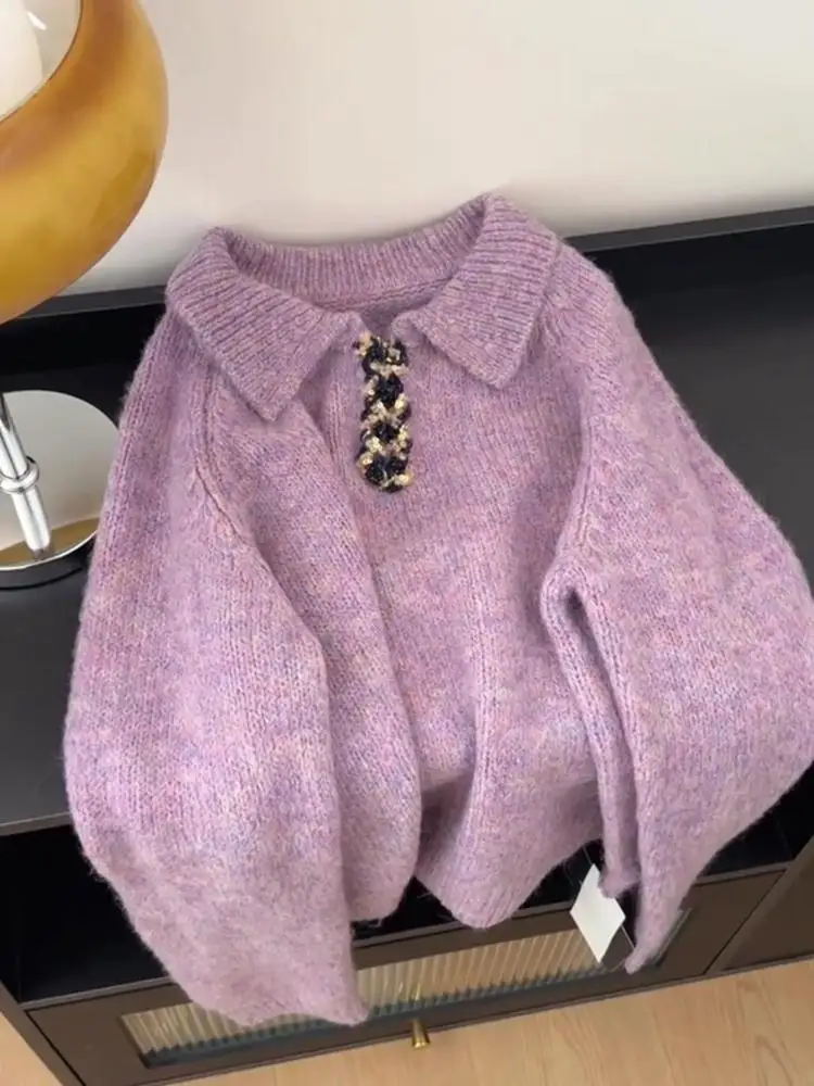 

Свободный женский фиолетовый вязаный свитер с V-образным вырезом: повседневный, комфортный, модный трикотажный топ премиум-класса