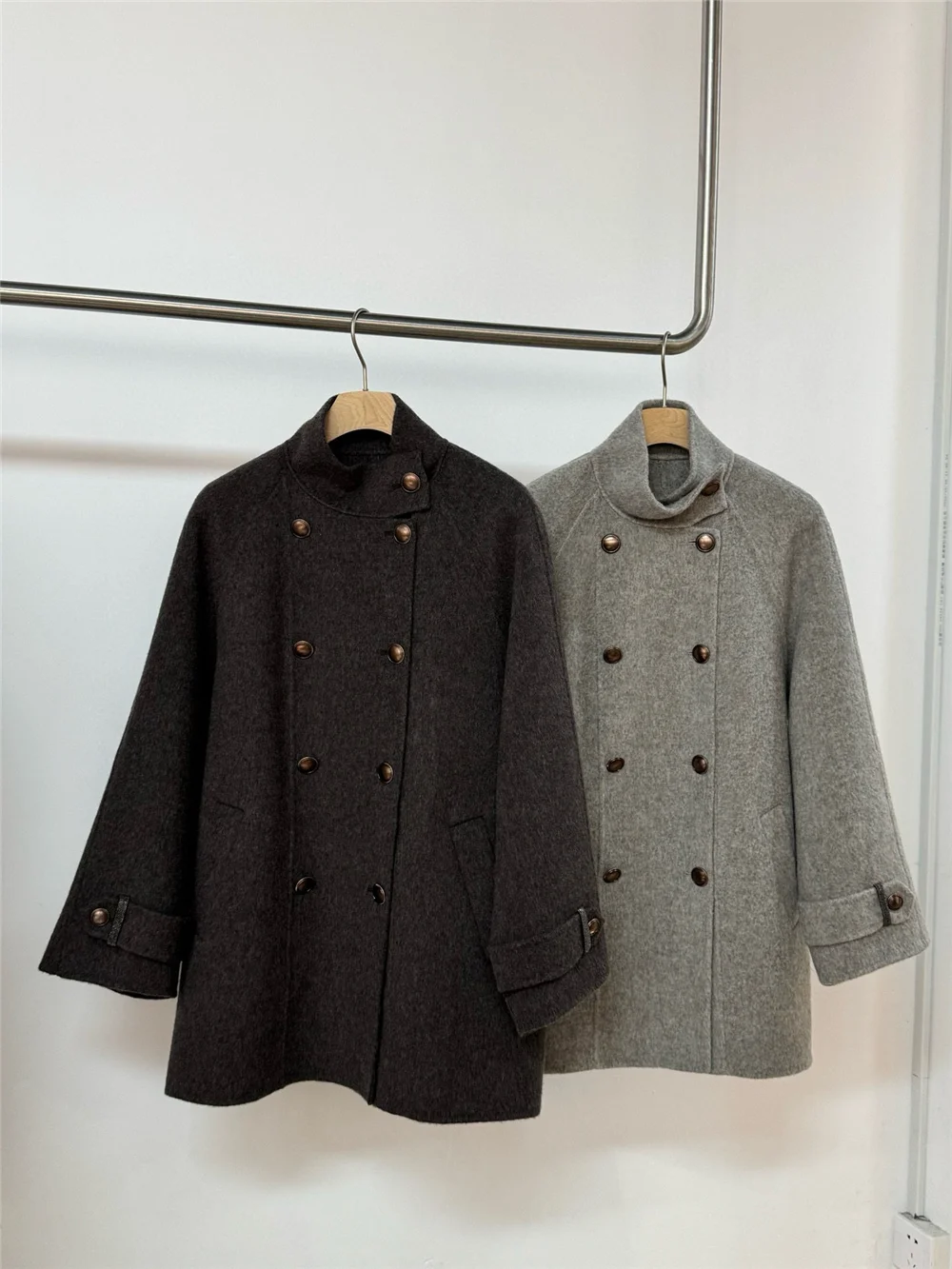 Women's Stand-Collar Double-Breasted Cashmere Wool Trench Coat/Outerwear Stylish and Versatile