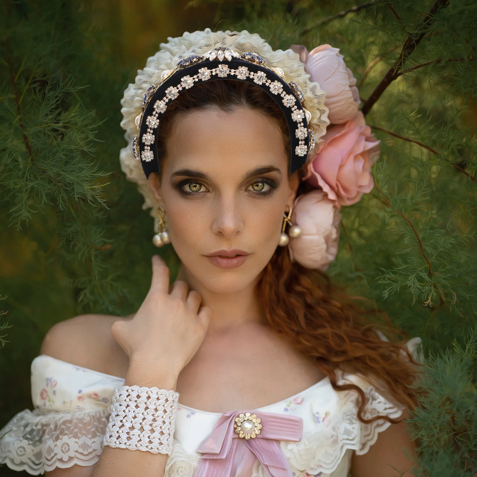 

Baroque Style Hair Hoops Elegant Charming Headband For Women Home Use Hair Tying Accessories Diamond Decor Hairband Simple