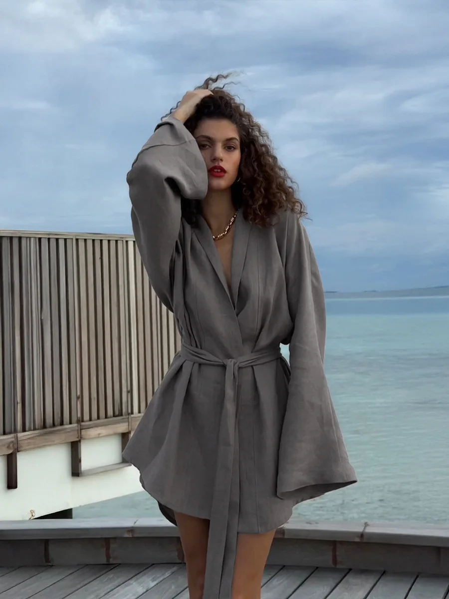 Bornladies Abito a vestaglia in cotone e lino 2025 Autunno Inverno Abito a maniche lunghe in pizzo da donna nuovo Abito da spiaggia casual e confortevole