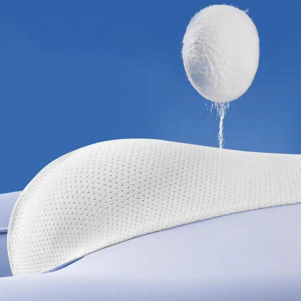 سراويل بوكسر رجالية من الحرير الجليدي قابلة للتنفس مع تصميم محدب على شكل حرف U متدرج اللون ملابس داخلية سلسة للارتداء اليومي بالثلج