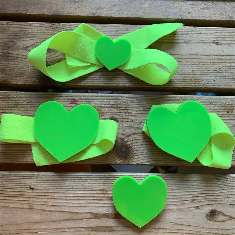 

Dio Brando зеленое украшение в форме сердца, повязка на голову, коленный ремень, пряжка, реквизит для косплея, аксессуар в стиле аниме, акрил