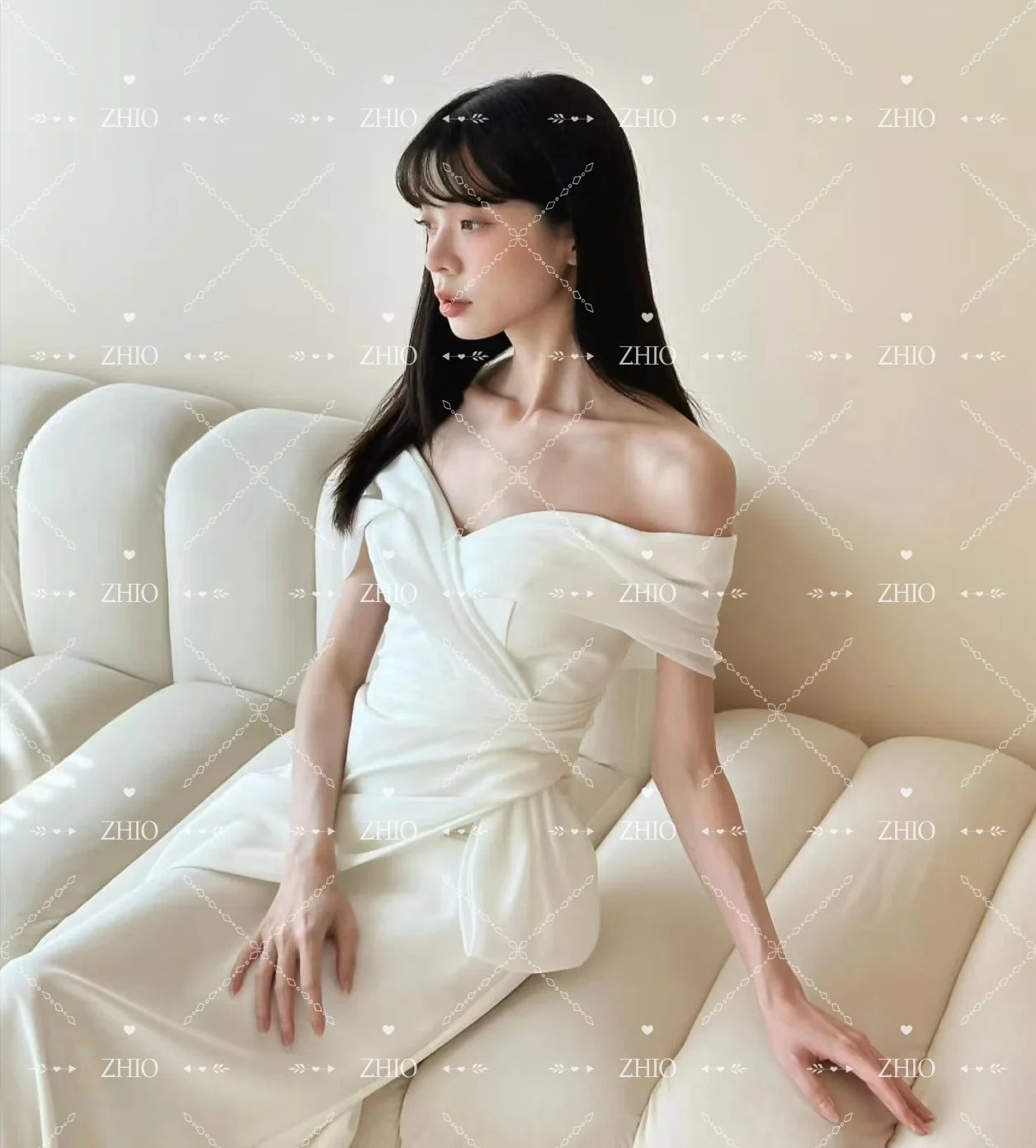 ZHIO elegante vestido de novia con hombros descubiertos, plisado de marfil, corte en A, tren de barrido, sesión de fotos de Corea, vestido de recepción nupcial personalizado