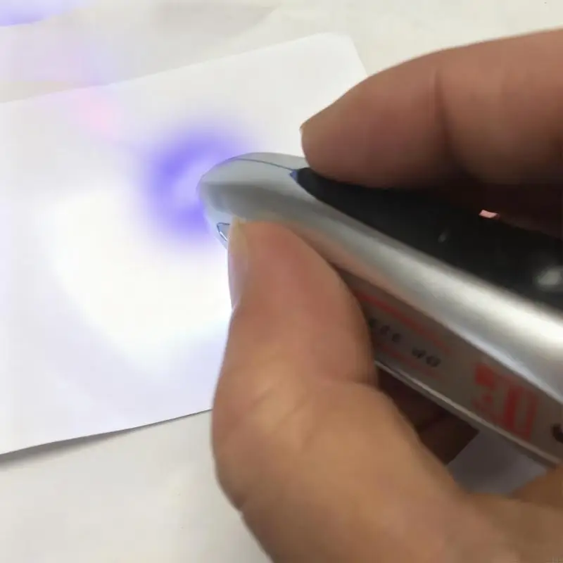 القلم محول الأموال المحمولة ضوء الفلورسنت التحقق المغناطيسي توسيع 24BB