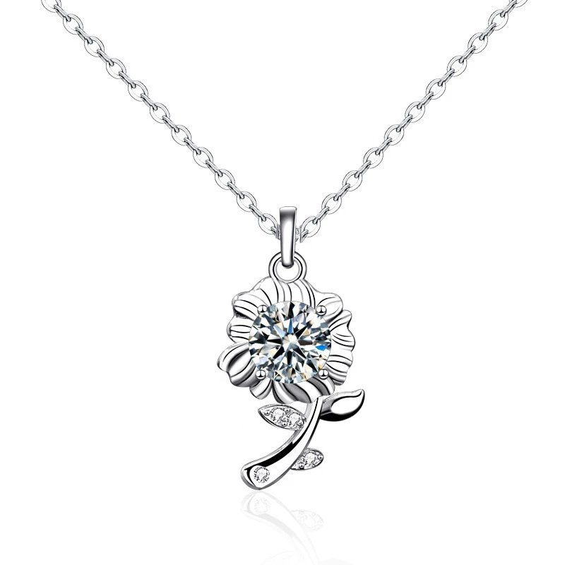 

Real 0.5 Carat Moissanite Necklace Classic 925 Sterling Silver Flower Pendant Necklace For Women Bride Sparkling Wedding Jewelry
