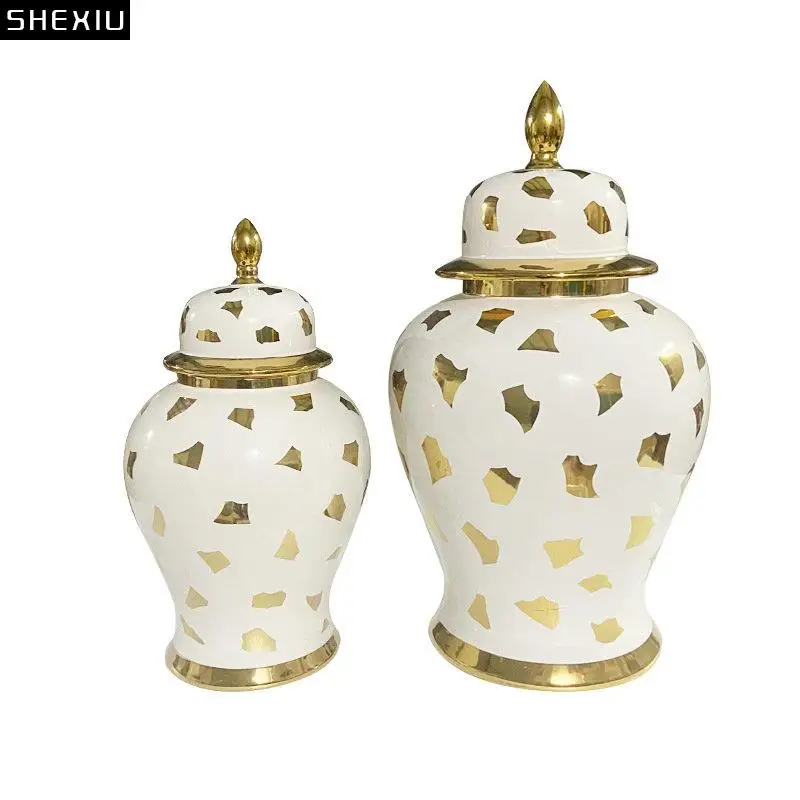 

Golden Texture General Ceramic Storage Jar with Lid Desktop Flower Arrangement Gold-plated Jewelry Jars Cosmetic Containers