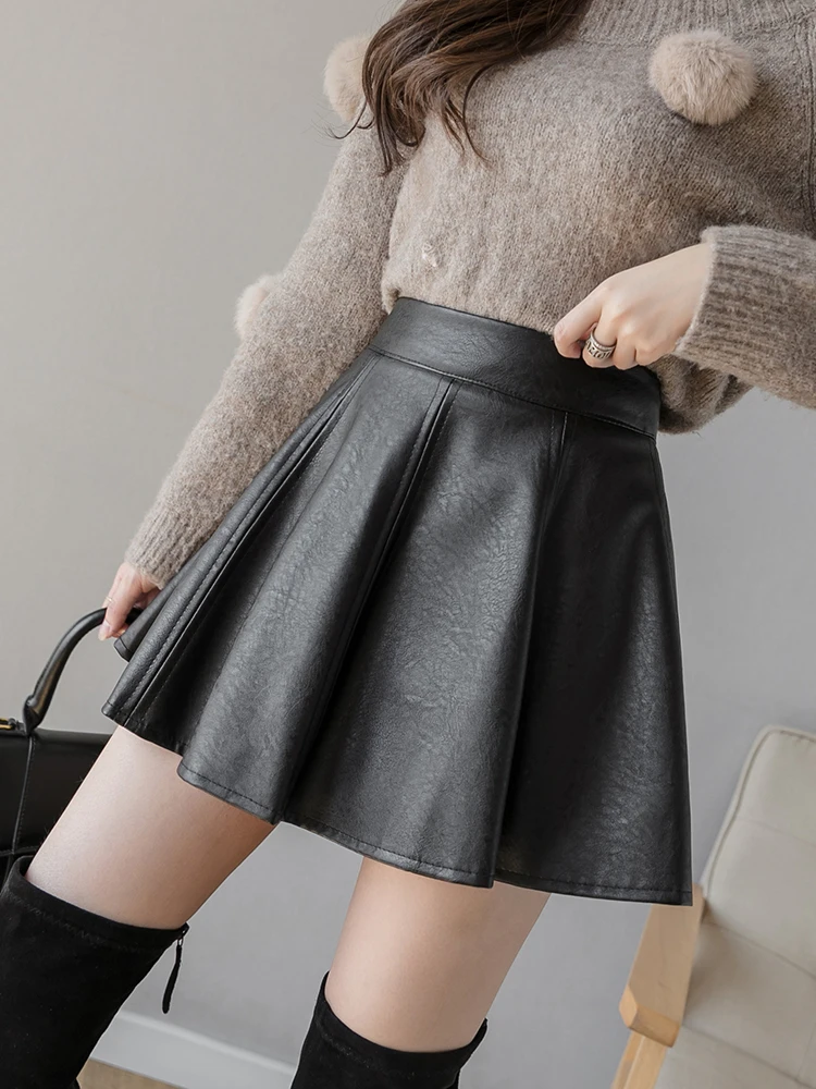 秋冬PUレザーミニスカート レディースファッション ハイウエスト キュート ブラック スカート ショートパンツ付き Aライン スケータープリーツスカート