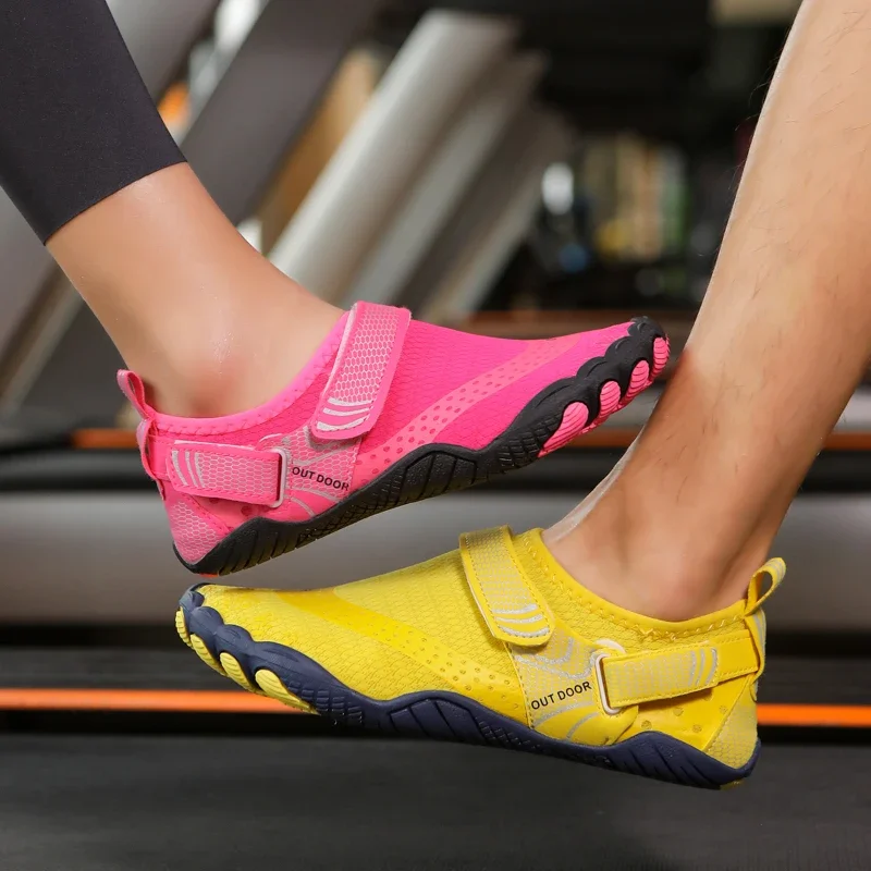 

Outdoor Water Shoes For Women and Men Barefoot Quick-Dry Anti-Slip Beach Swimming Sneakers Upstream Wading Shoes For Gym Ride