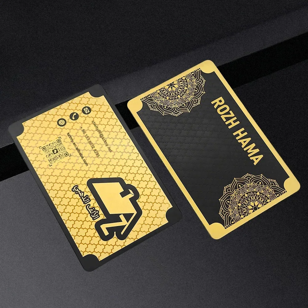بطاقة عمل مخصصة فاخرة باللون الأسود للزيارة بطاقة ائتمان معدنية ذهبية اللون مطبوعة معدنية مخصصة مع شعار ورمز Qr