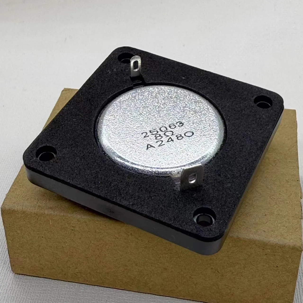 GHXAMP For Harman 2 بوصة 50 مم مكبر الصوت ذو القبة الحريرية - 25 وات 8 أوم، 50 × 50 مم - جودة عالية لترقية صوت السيارة قطعة واحدة