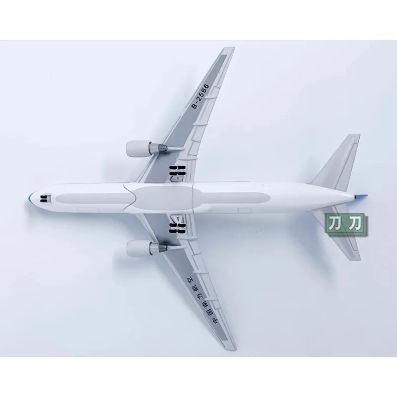 دييكاست 1/400 مقياس الخطوط الجوية الصينية الجنوبية B767-300ER الطائرات B-2566 B-نموذج طائرة سبيكة محاكاة الانتهاء من مجموعة لعبة