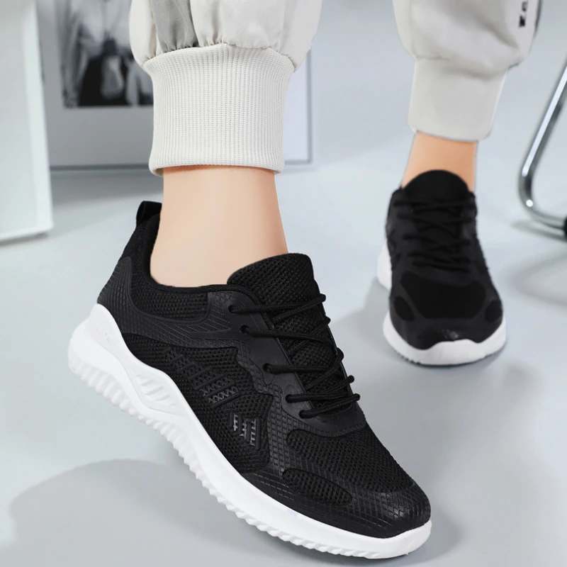 women work shoes comfortable for work 2024 Spring New Leisure Breathable Running Shoes Soft Sole Korean Trendy Single Shoes