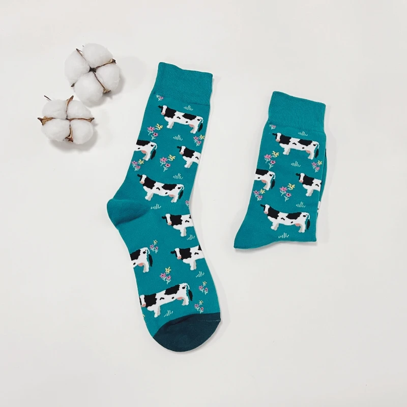 1 Pair Of Men\'s Novelty Cartoon Milk Cow Pattern , Breathable Comfy Casual Unisex Socks For Daily