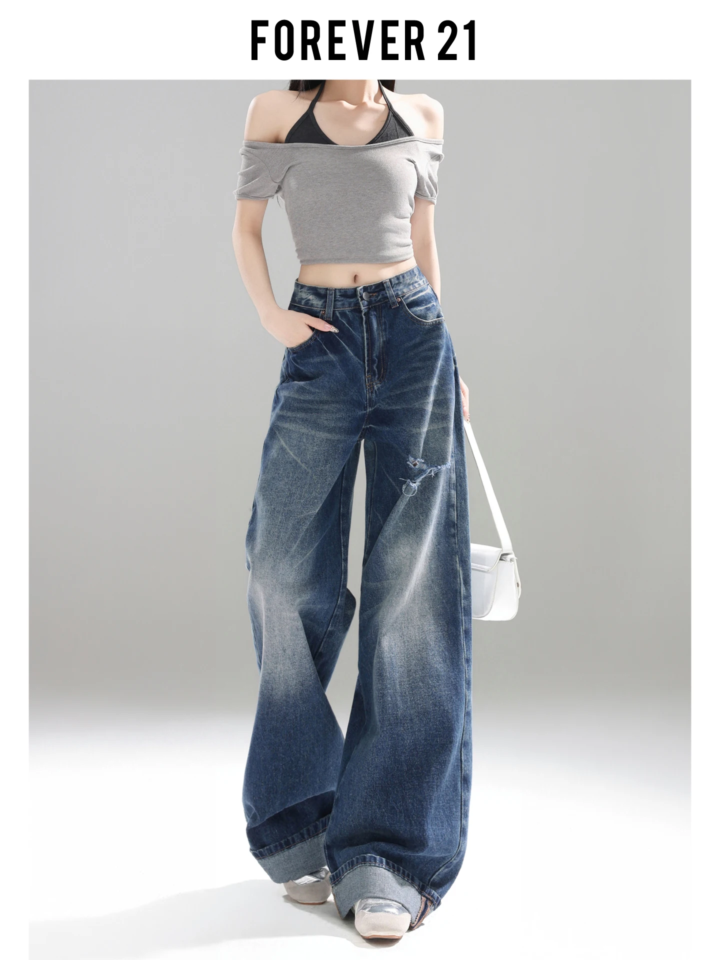 Calça Jeans Feminina Estilo Americano de Cintura Alta, Perna Larga, Caimento Solto, Efeito Emagrecedor, Rasgada, Reta, Longa, Forever 21 Azul Roll