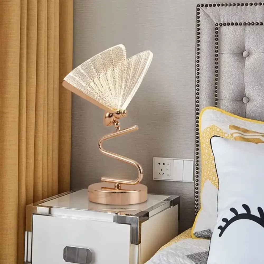 

Modern Design Butterfly Table Lamp Nordic Style Enamel Finish LED Desk Lamp Butterfly Lampshade LED Technology Bedside Lamp